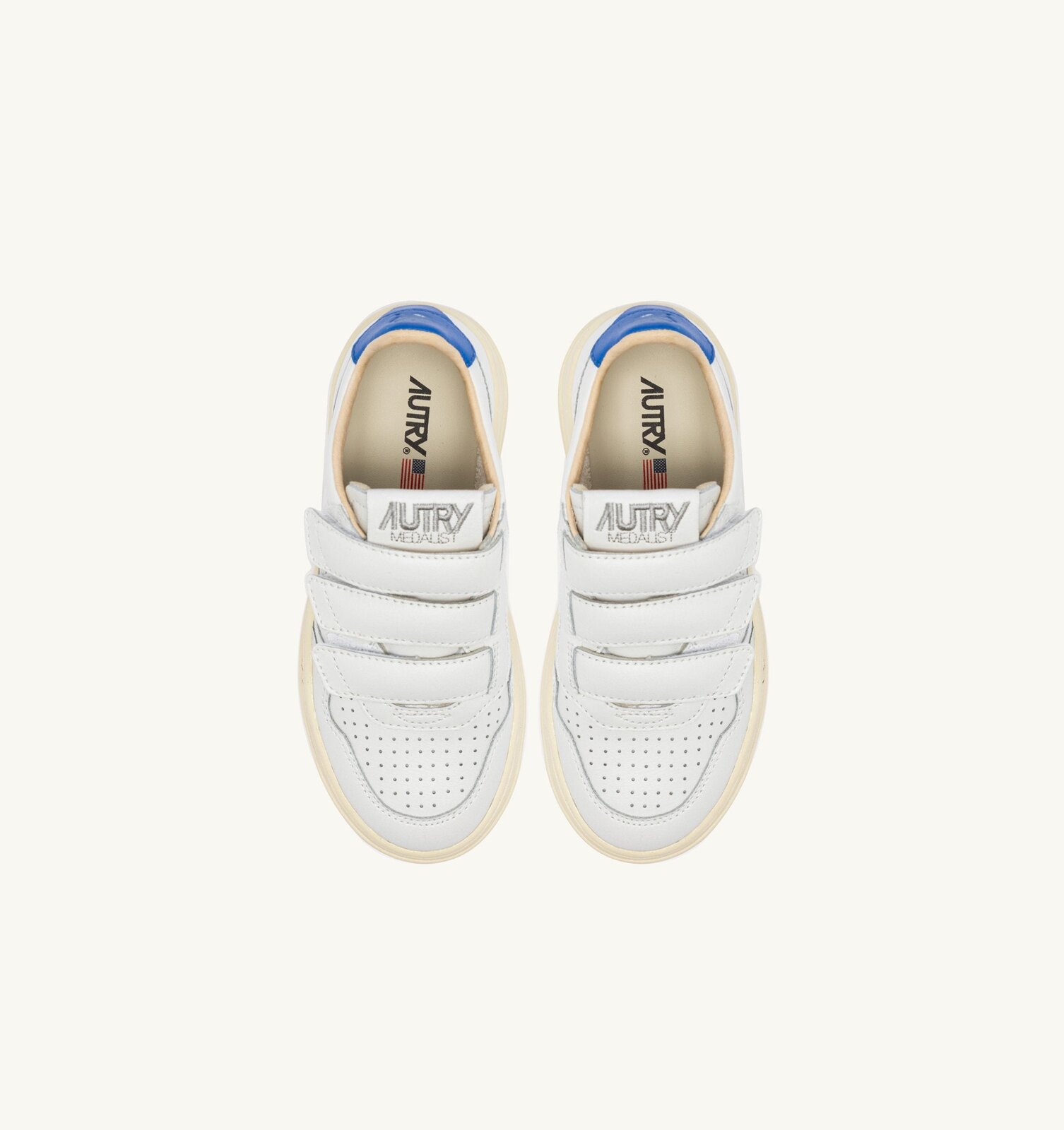 Medalist Kids Low en cuir coloris blanc et palace blue avec lettering