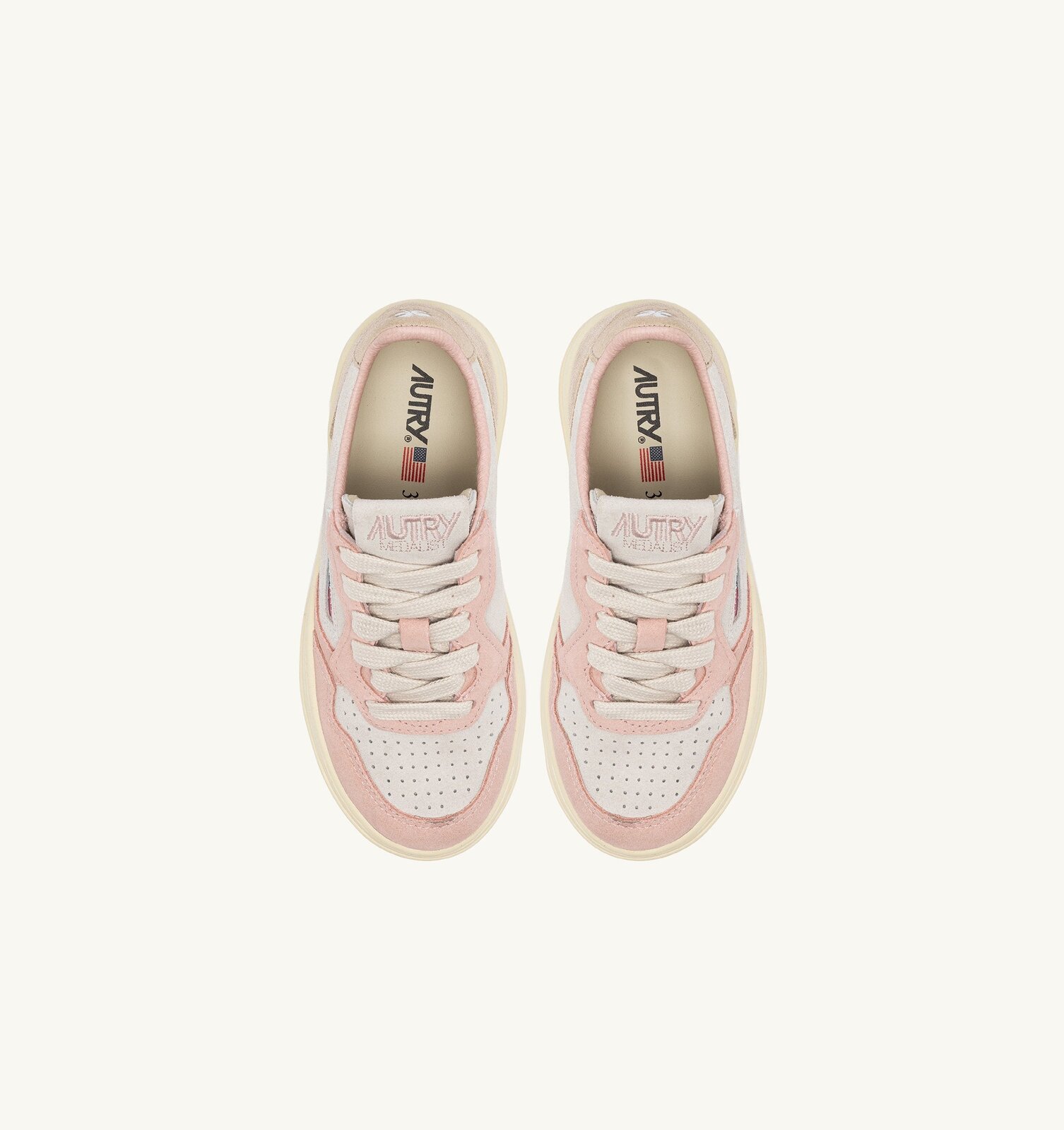 Medalist Kids Low en daim coloris powder pink et sand