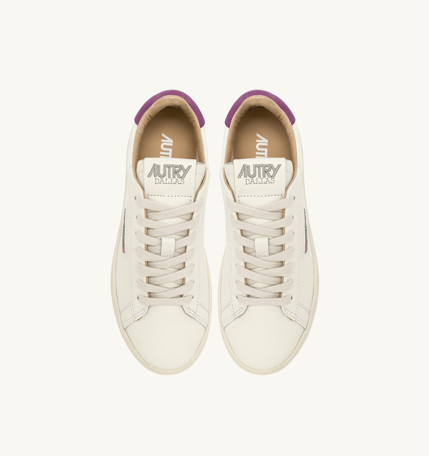Dallas Low en cuir coloris Marshmallow et Hyacinth Violet