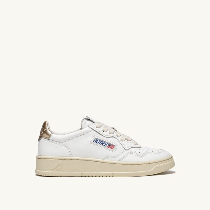 Medalist Low en cuir blanc et doré métallisé