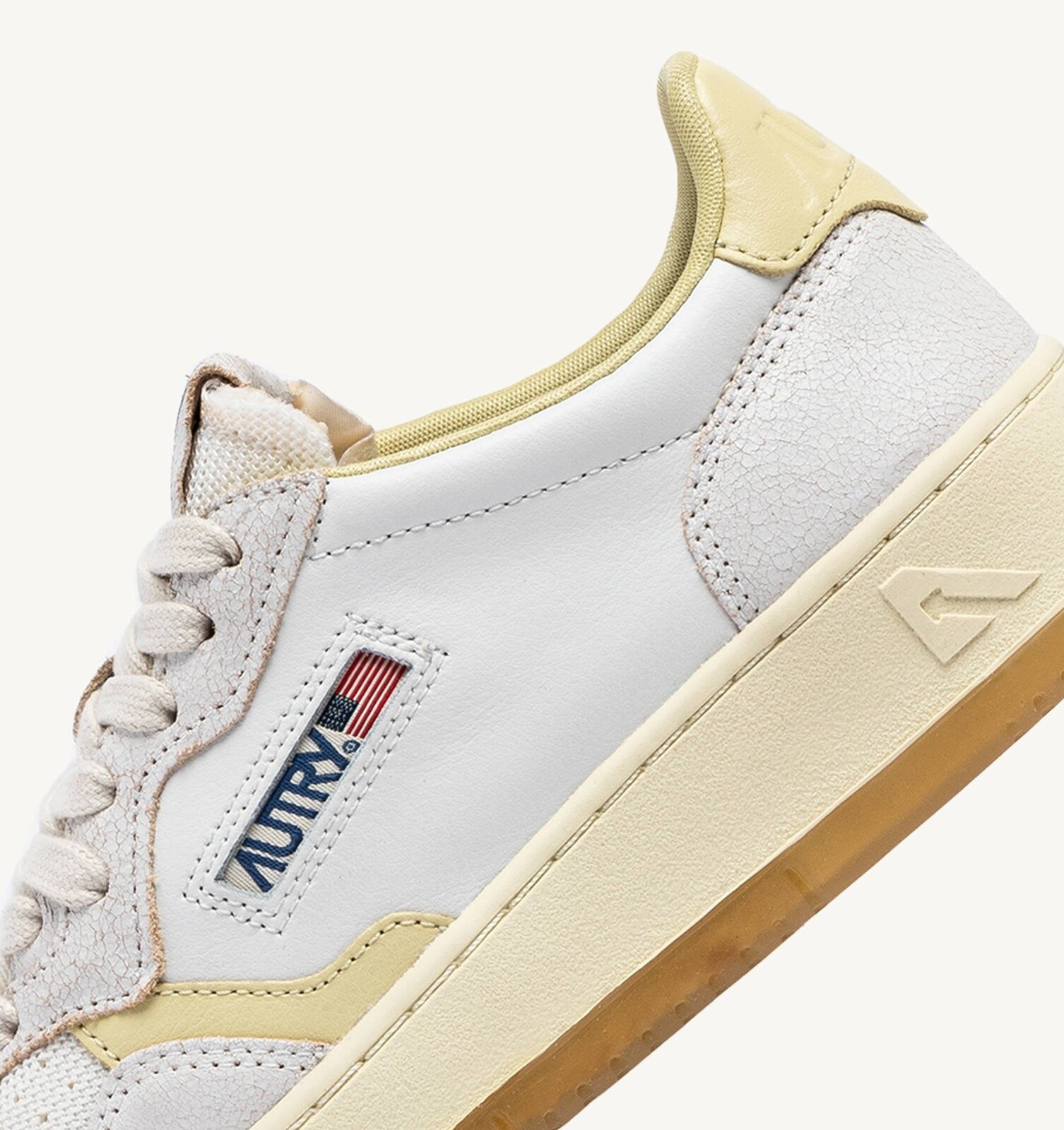 Medalist Low en cuir et mesh coloris blanc et hay